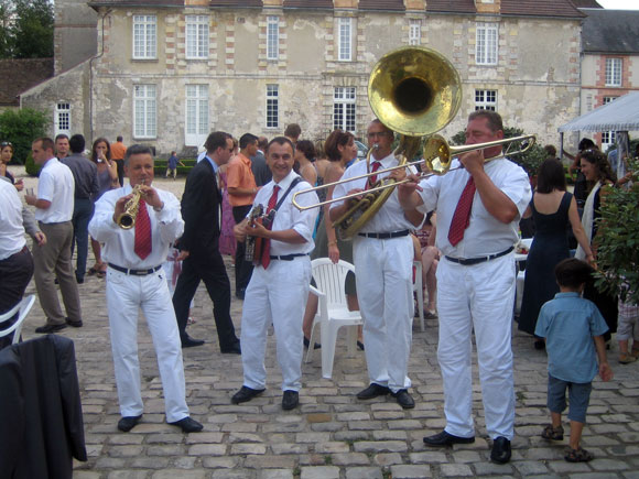 animation du cocktail de mariage au manoir du Tronchet